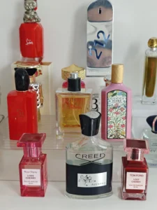 How to Find the Best D&G Anthology L'Imperatrice Dupe: The Ultimate Summer Fragrance Guide 3 Comparing an Eau de Toilette watermelon perfume with a high-concentration fragrance alternative showing the difference in oil levels and packaging.