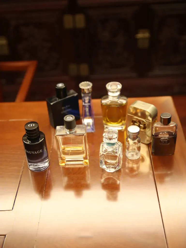 How to Choose the Best Clone Colognes in the USA: A Master Perfumer’s Guide to GC-MS, Maceration, and Supply Chain Secrets 9 Side-by-side comparison of an expensive luxury designer perfume and a premium clone cologne highlighting the retail cost difference.
