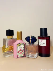 How to Find the Best Cheap Clone Fragrances in the USA: A Master Perfumer’s Guide to Supply Chain Secrets 2 A side-by-side comparison of a $300 luxury designer perfume bottle and a high-quality affordable clone fragrance alternative.