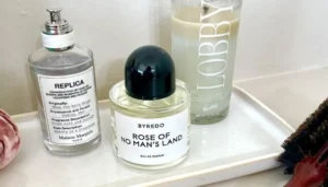 How to Find the Best Cheap Clone Fragrances in the USA: A Master Perfumer’s Guide to Supply Chain Secrets 3 Comparing the notes and oil concentration of a high-end niche fragrance with its premium Eau de Parfum dupe.