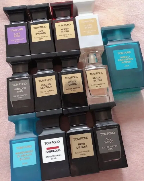 How to Build a Luxury Scent Wardrobe on a Budget: The Ultimate US Guide to Designer Dupe 5 Side-by-side cost breakdown comparison of an expensive luxury designer perfume versus a high-quality affordable perfume dupe alternative.