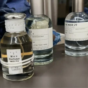 How to Smell Like Le Labo dupe for Less: The Ultimate Supply Chain & Skin-Chemistry Guide to Finding Your Perfect Dupe in the USA (2026) 3 Visual breakdown of sandalwood and ambroxan fragrance notes comparing expensive designer perfumes with high-concentration laboratory formulated equivalents.
